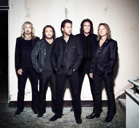 Client: Universal Music
Talents: KARAT Band
Photo: Mische Petersohn